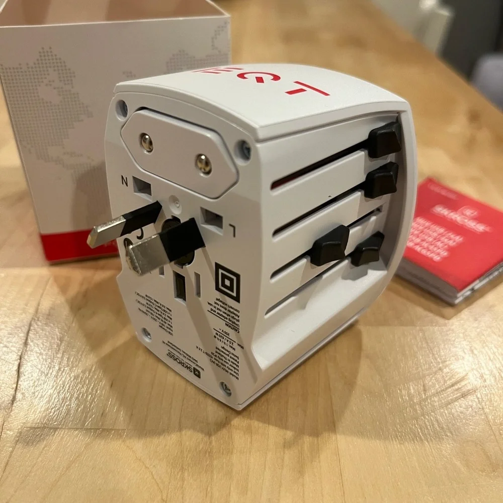 Travel charger adapter
